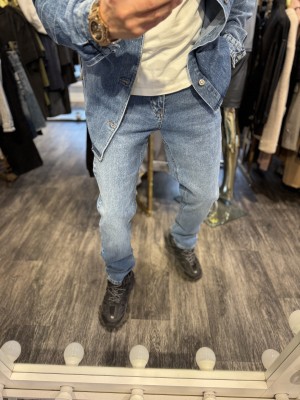 MĖLYNI OVER DŽINSAI MĖLYNI OVER DŽINSAI