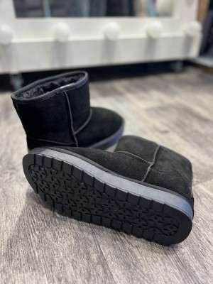 VYRIŠKI VERSTOS ODOS UGG BATAI
