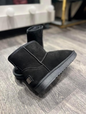 VYRIŠKI  IR MOTERIŠKI POROMS VERSTOS ODOS UGG BATAI