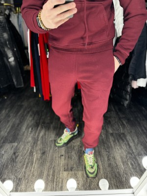 BORDO SU PAŠILTINIMU SPORTINIAI KOSTIUMAI